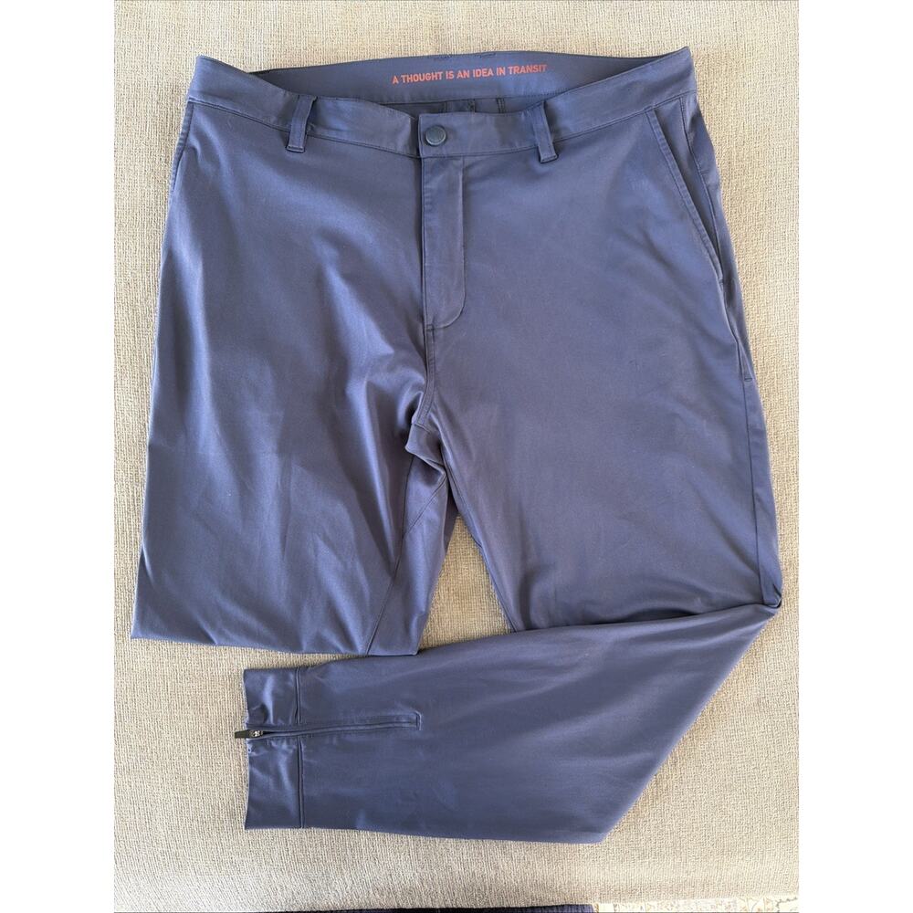 RHONE Commuter Pants Slim Fit Men's 34x29 Golf 141364‎ Navy Blue EUC Performance